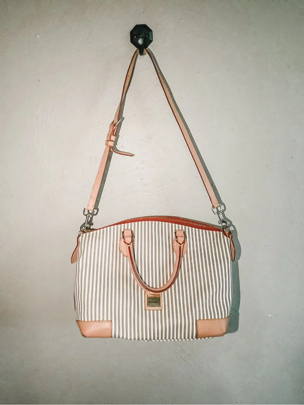 NWOT Dooney & Bourke Striped Darcy Satchel in Beige and Red